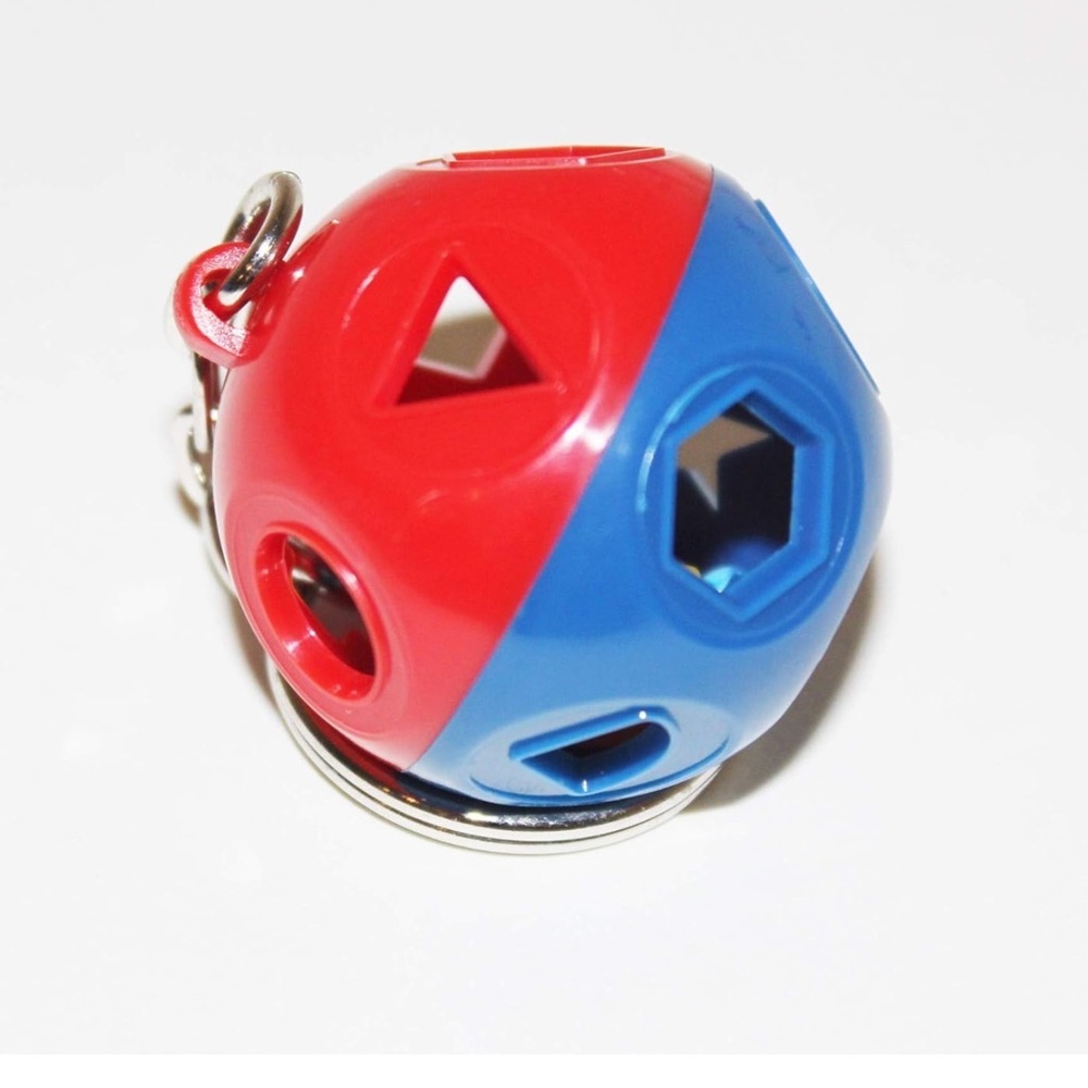 NIB Tupperware Shape-O Toy Key Chain - Picture 2 of 2